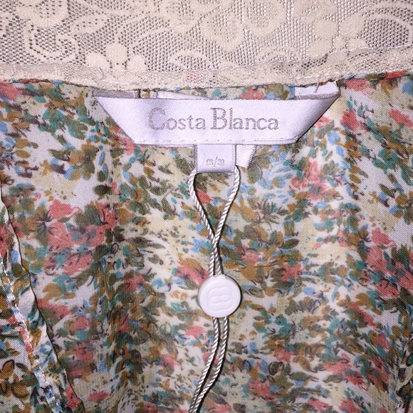 Costa Blanca Sleeveless Top - Picture 3 of 5